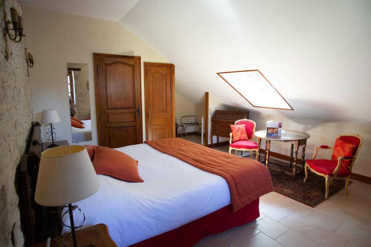 Hotel Le Manoir De Mathan Crepon A La Campagne 5 Mn D'Arromanches Et 10 Mn De Bayeux Luaran gambar