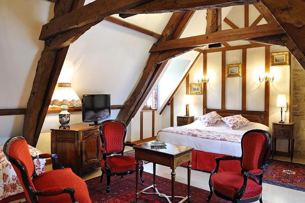 Hotel Le Manoir De Mathan Crepon A La Campagne 5 Mn D'Arromanches Et 10 Mn De Bayeux Luaran gambar
