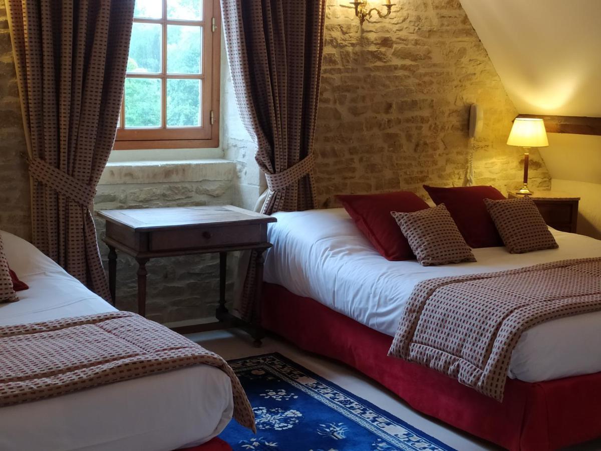 Hotel Le Manoir De Mathan Crepon A La Campagne 5 Mn D'Arromanches Et 10 Mn De Bayeux Luaran gambar