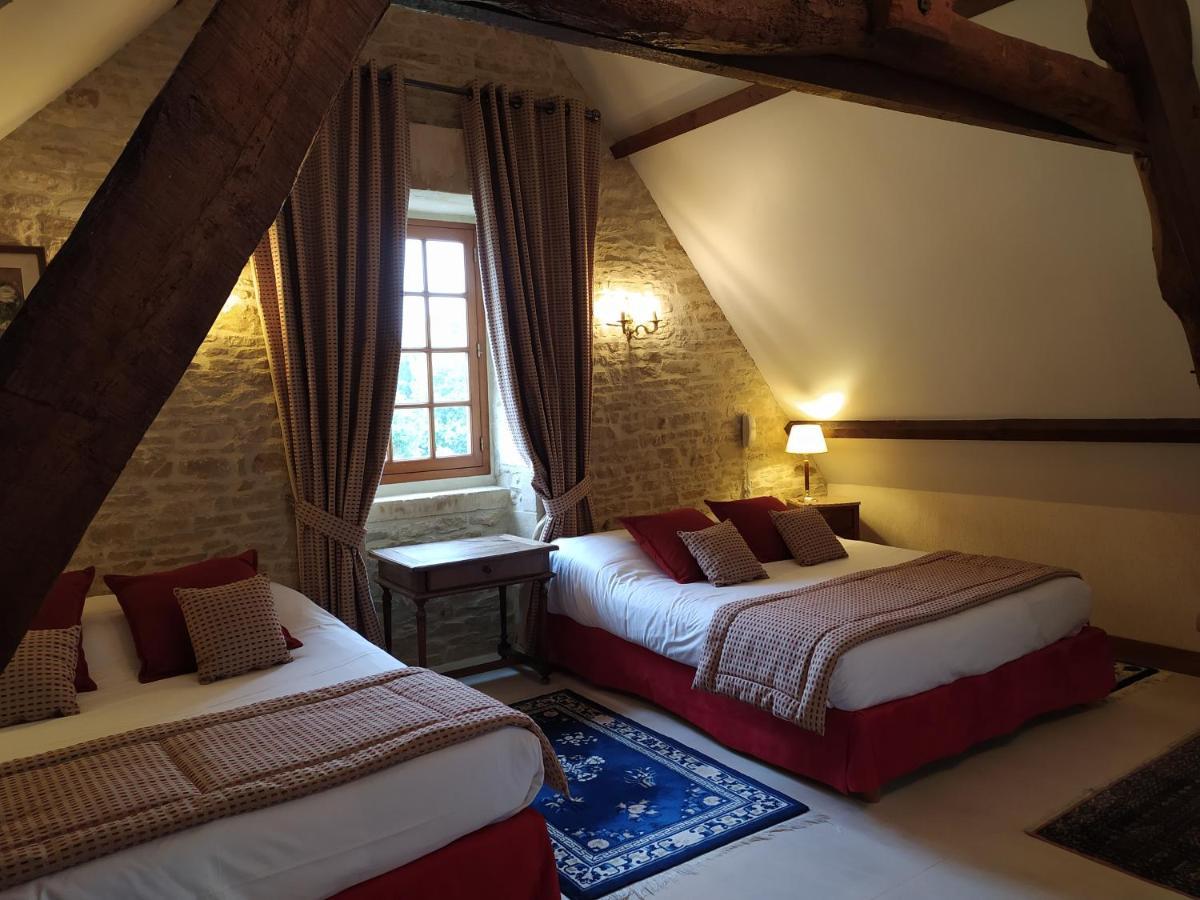 Hotel Le Manoir De Mathan Crepon A La Campagne 5 Mn D'Arromanches Et 10 Mn De Bayeux Luaran gambar